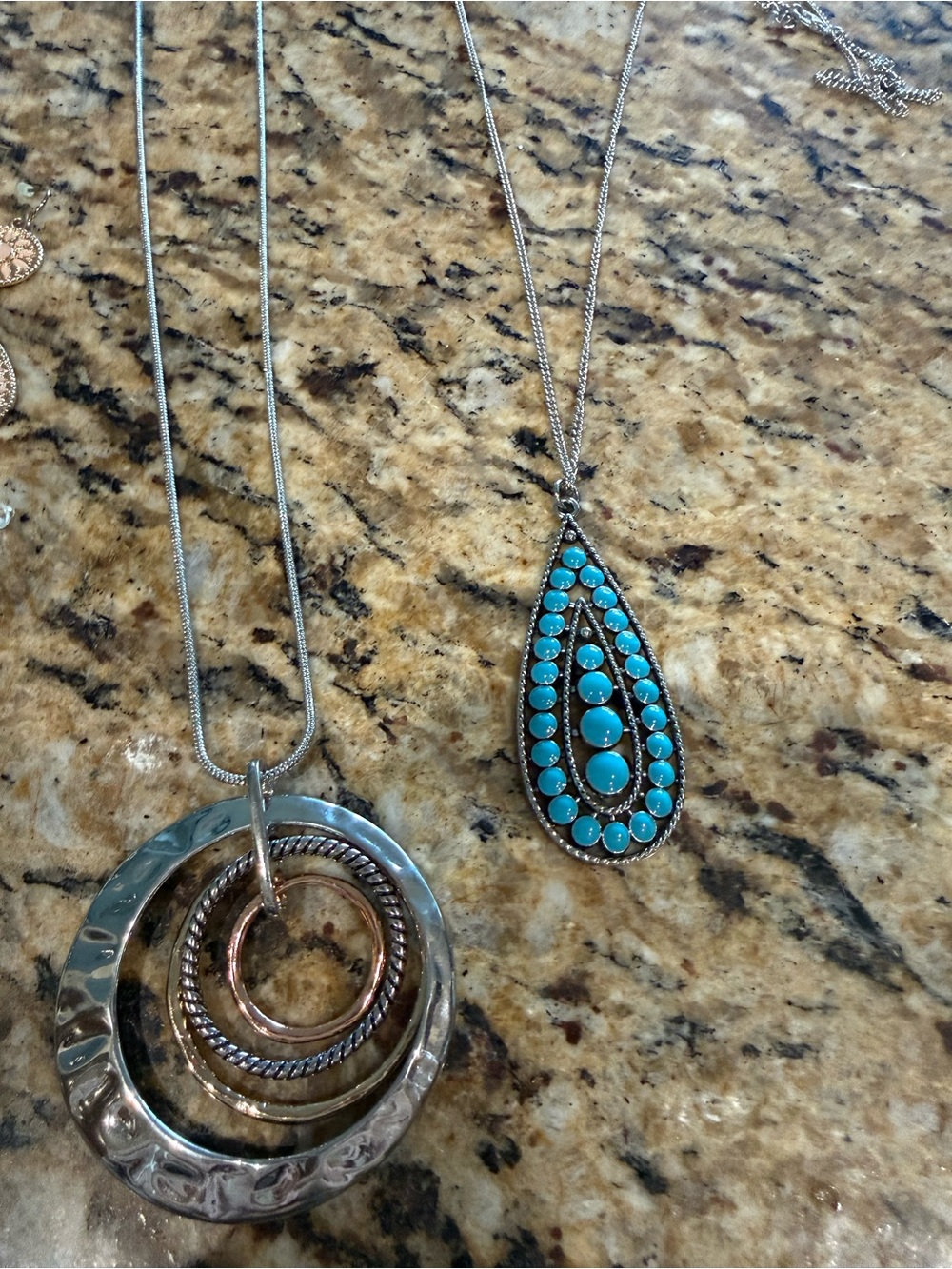 Jewelry bundle - Picture 4 of 4